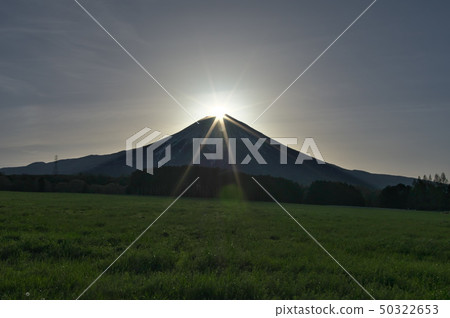 Diamond Fuji (Asagiri plateau) Diamond Fuji (Asagiri plateau) 50322653