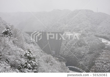 Snow scene of Miyagase Dam 50328361