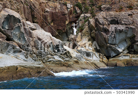 Christian Cave Christian Cave 50341990