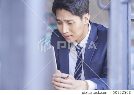 Male business man 50352508