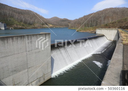 Floodout of Ochiai Dam Rockfill Dam 50360116
