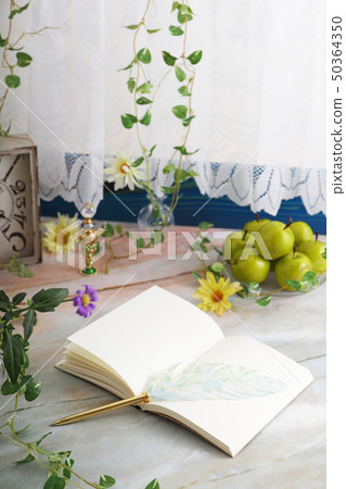 Fashionable notebook and pen Fashionable notebook and pen 50364350