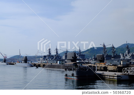 自衛艦隊停泊在Sakai基地 自衛艦隊停泊在Sakai基地 50368720