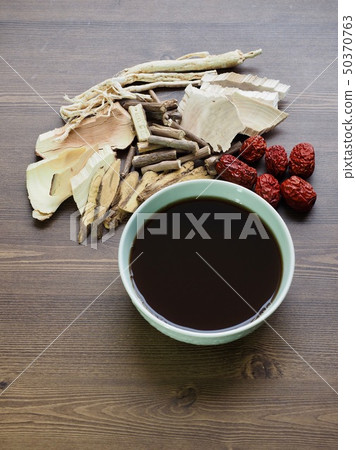 Asian traditional herbal medicines, Chinese medicine Asian traditional herbal medicines, Chinese medicine 50370763