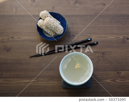 韓國傳統飲料Sikhye和Han 韓國傳統飲料Sikhye和Han 50371095