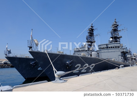 護送船鮑魚 50371730