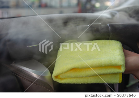 Cleaning of car air conditioner Cleaning of car air conditioner 50375640