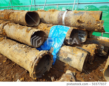 We replace deteriorated water main with thing of earthquake proofing specifications We replace deteriorated water main with thing of earthquake proofing specifications 50377837