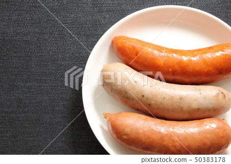 什錦三種香腸。 50383178