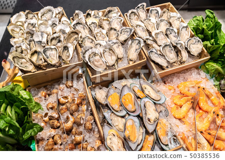 seafood on ice 50385536