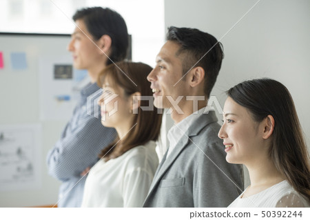 Portrait 4 men and women Portrait 4 men and women 50392244