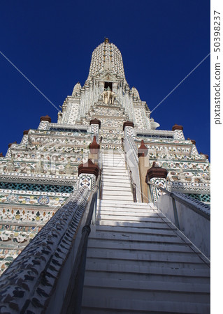 Wat Arun 50398237