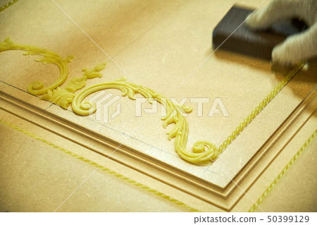 painting the door, the production of metal doors painting the door, the production of metal doors 50399129