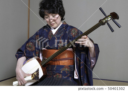 Shamisen practice 50401302