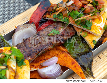 Kebab with vegetables and pita bread - Turkish dish Kebab with vegetables and pita bread - Turkish dish 50402379
