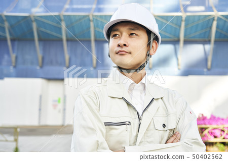 一個年輕的商人 50402562