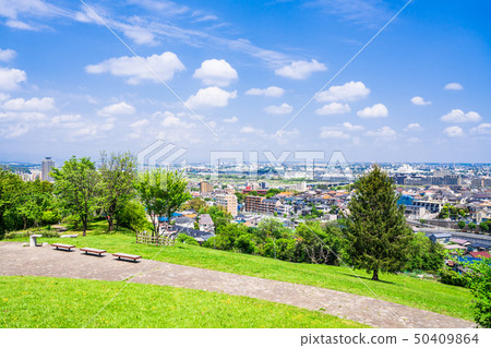 藍天蔓延的住宅區 藍天蔓延的住宅區 50409864