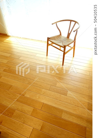 Room with Y chair 50410535