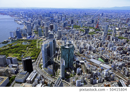 View of Mount Fuji from the cityscape / Shinbashi sky 50415804