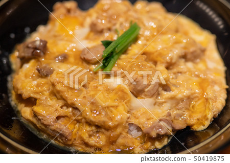 Oyako飯碗看起來很美味 50419875