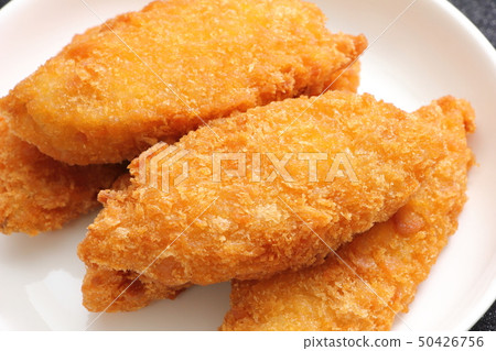 白魚飛。 白魚飛。 50426756