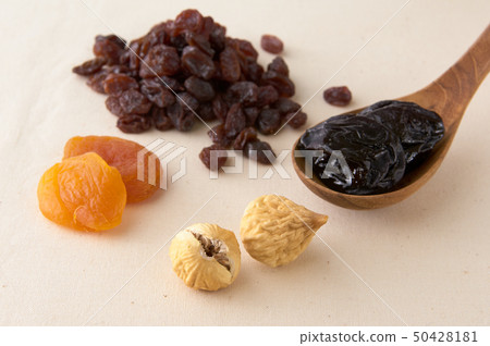 Dried fruit Dried fruit 50428181