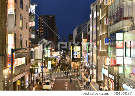 在日本的川崎市容看武藏溝口站（溝口站）前的毛孔鎮 50435087