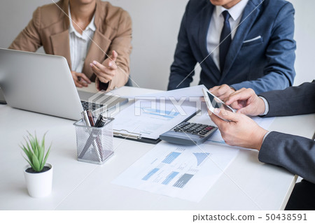 Business team meeting present, Secretary Business team meeting present, Secretary 50438591