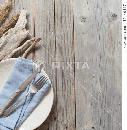 Wooden inspired table setting Wooden inspired table setting 50440547