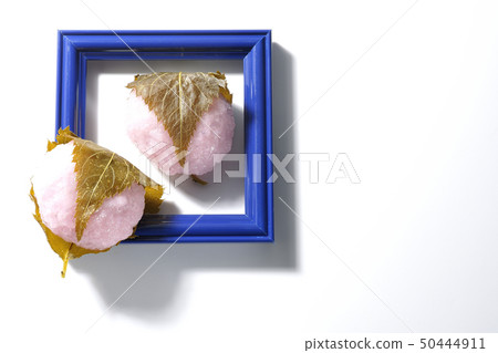 Picture frame and cherry blossom bowl Picture frame and cherry blossom bowl 50444911