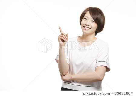 Esthetician relaxation woman 50451904