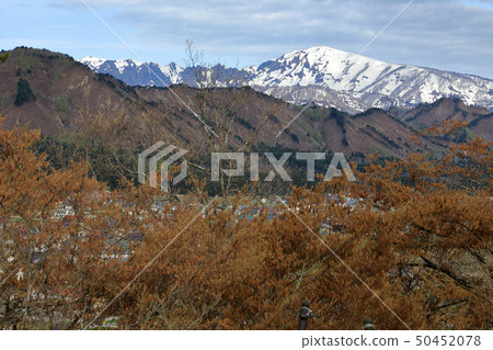 Asakusa-dake and Mt. Onigamen in spring Hatami-cho, Fukushima Prefecture 50452078
