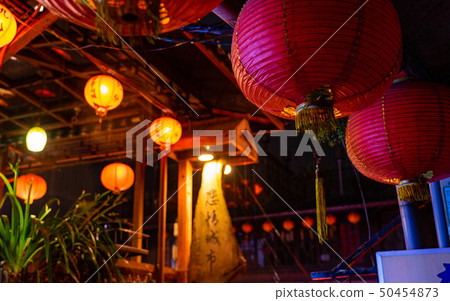 在台灣九寨街的紅燈籠 在台灣九寨街的紅燈籠 50454873