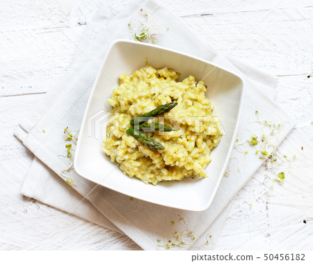 Asparagus risotto top view 50456182