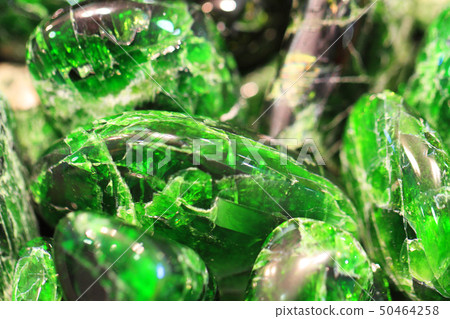 green chrome-diopside mineral 50464258