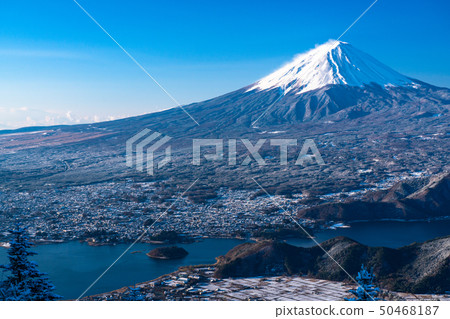 《Yamanashi Prefecture》Mt. Fuji in winter and fresh snow in Japan 《Yamanashi Prefecture》Mt. Fuji in winter and fresh snow in Japan 50468187