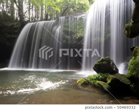 Nabegataki Falls 50469332