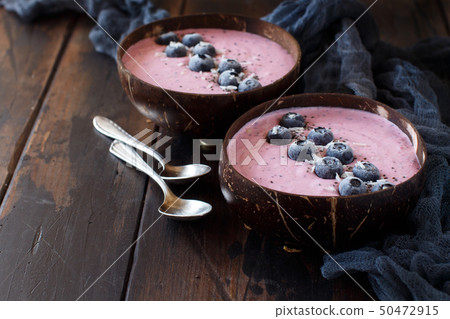 Blueberry smoothie bowls Blueberry smoothie bowls 50472915