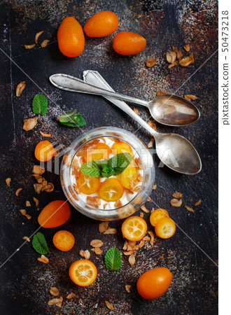Chia pudding parfait with kumquat Chia pudding parfait with kumquat 50473218