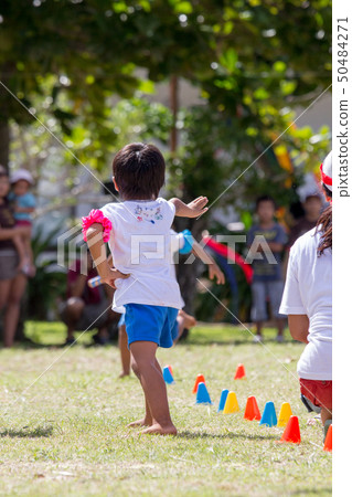 5-year-old boy's athletic meet in nursery school 5-year-old boy's athletic meet in nursery school 50484271