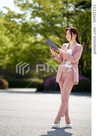 女商人,事務,充電,放鬆,讀 女商人,事務,充電,放鬆,讀 50485151
