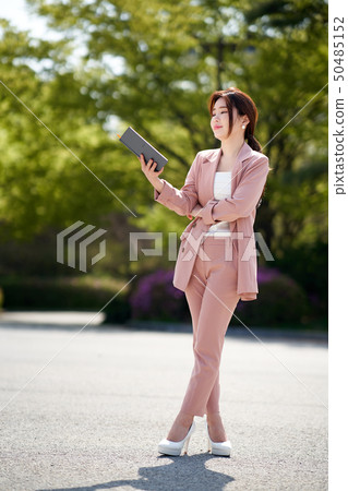 女商人,事務,充電,放鬆,讀 女商人,事務,充電,放鬆,讀 50485152