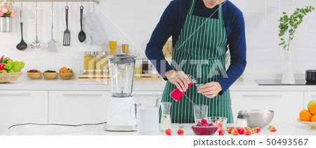 MAN IN APRON 50493567