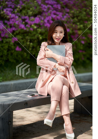 女商人,事務,事務,文件夾 女商人,事務,事務,文件夾 50494034