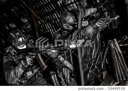 Police special reaction team squad attacking criminals Police special reaction team squad attacking criminals 50499539