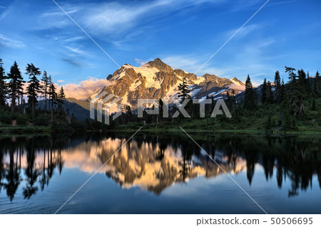Picture Lake 50506695