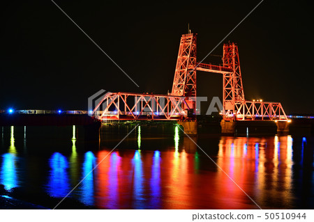 築後川Shosen橋夜景照亮 50510944