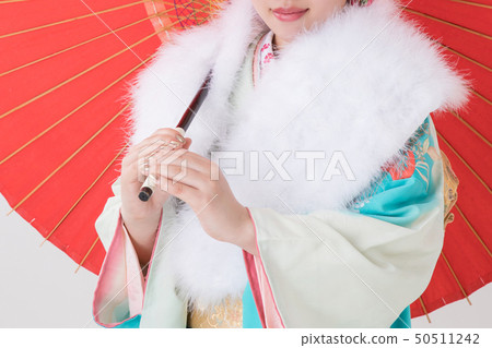 長袖和服的女人 50511242