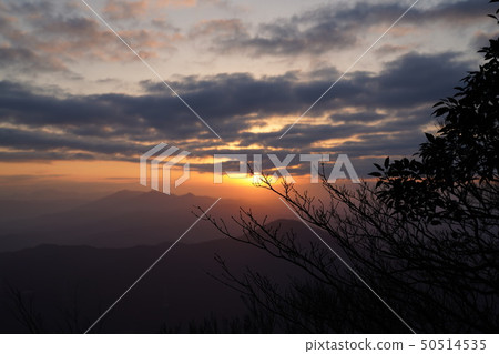 Takamanzan first sunrise Takamanzan first sunrise 50514535