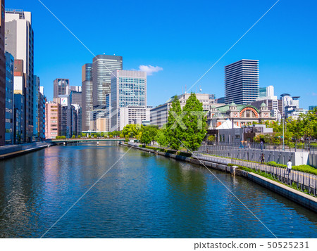 Nakanoshima and Skyscraper 50525231